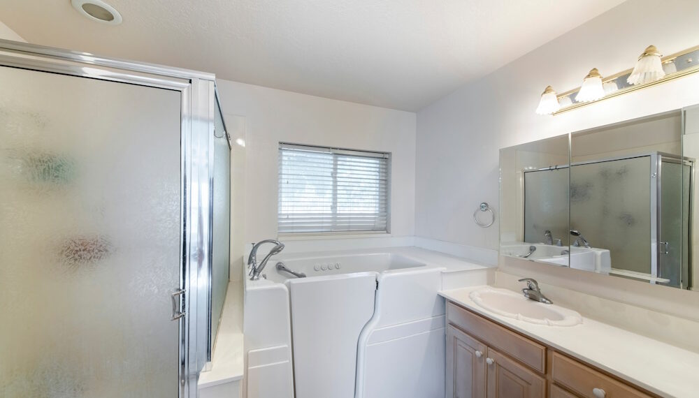 The Ultimate Guide to Walk-In Tubs: Features, Benefits, and Top Picks